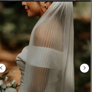 Ivory fingertip veil (100cm) with comb